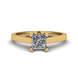 Princess Cut Diamond Ring in 18K Yellow Gold Princess Cut Diamond Ring in 18K Yellow Gold