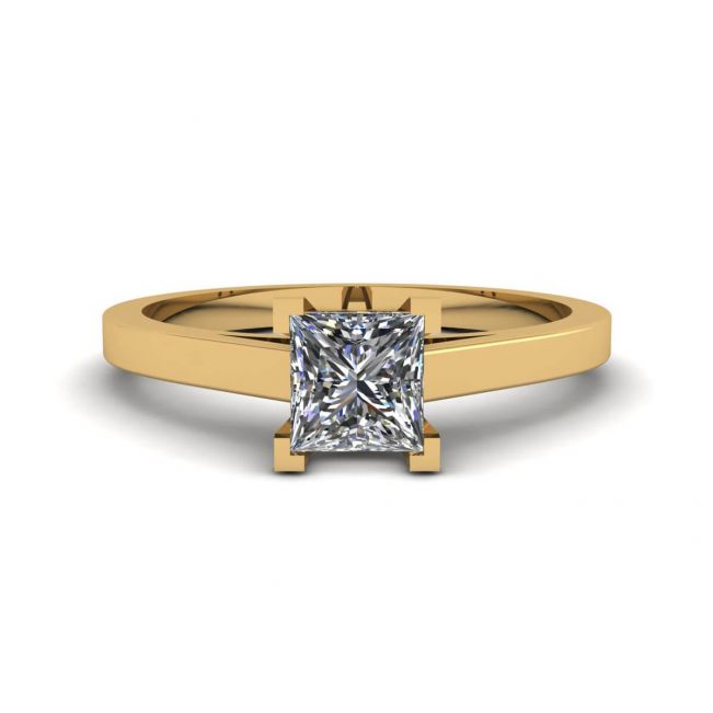 Princess Cut Diamond Ring in 18K Yellow Gold