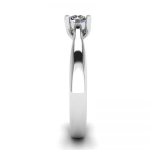 Crossing Prongs Ring with Round Diamond - Photo 2