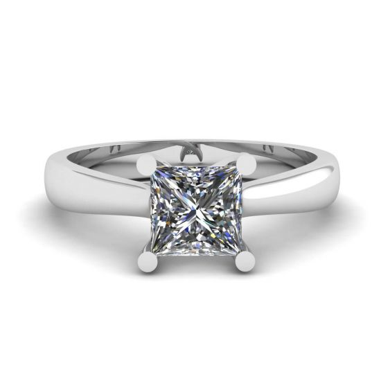 Ring with Square Diamond, Enlarge image 1