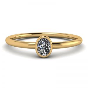 Oval Diamond Small Ring La Promesse Yellow Gold