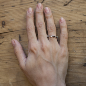 Ring in 18K White Gold - Ruban Collection - Photo 1